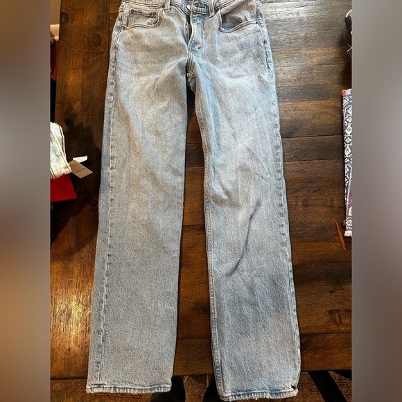 Abercrombie & Fitch Denim - Abercrombie Straight Mid Rise Jeans